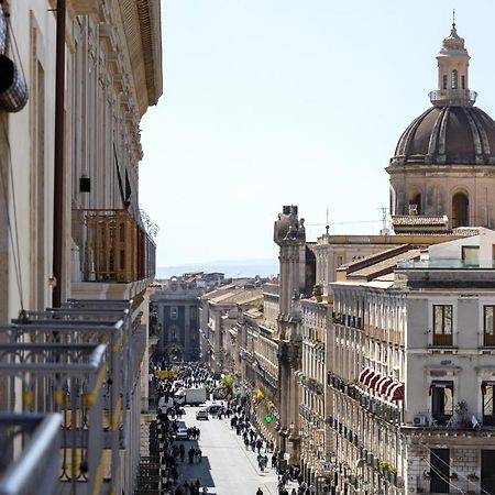Palazzo Costarelli - Bed And Breakfast คาตาเนีย ภายนอก รูปภาพ