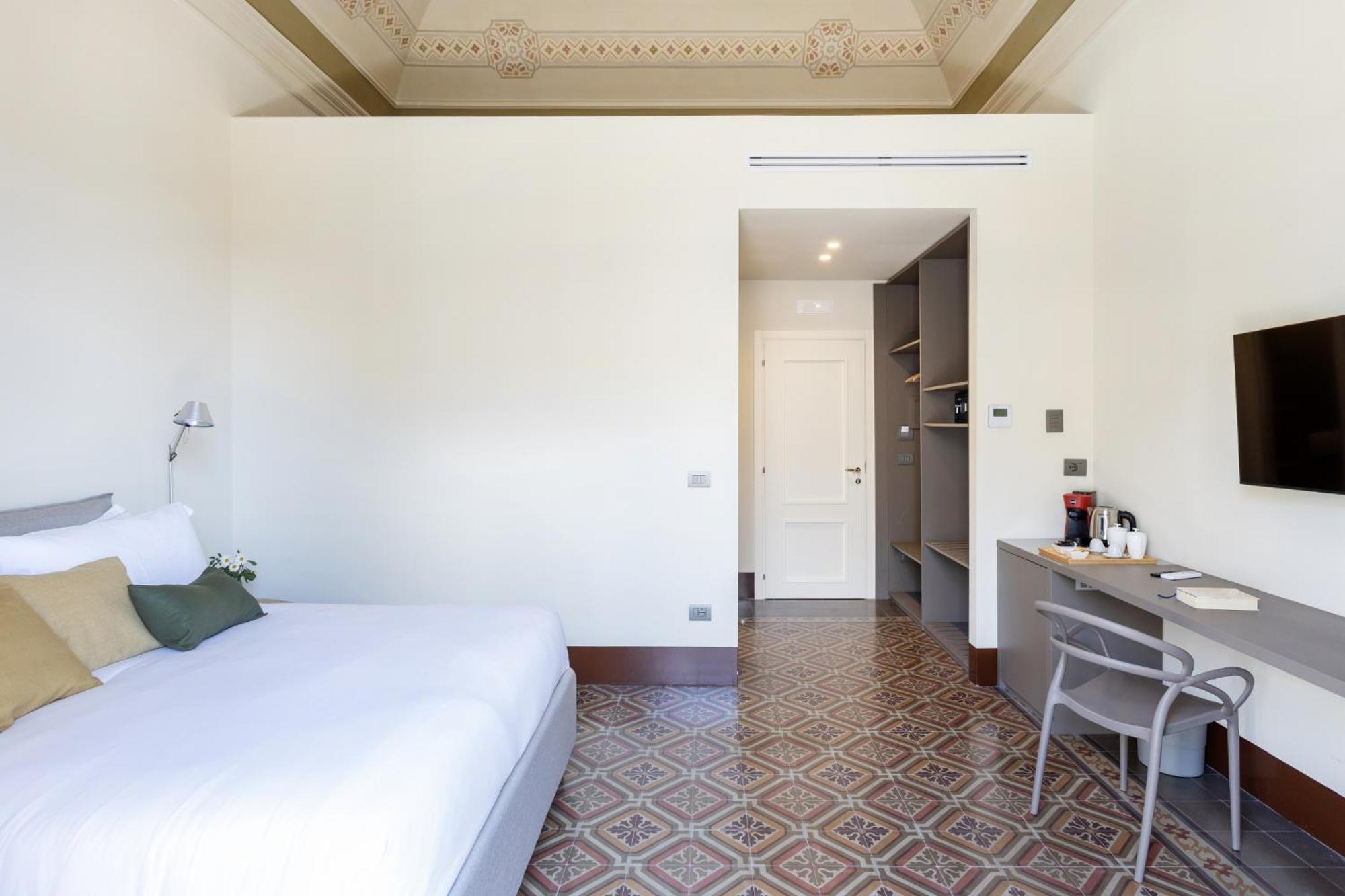 Palazzo Costarelli - Bed And Breakfast คาตาเนีย ภายนอก รูปภาพ