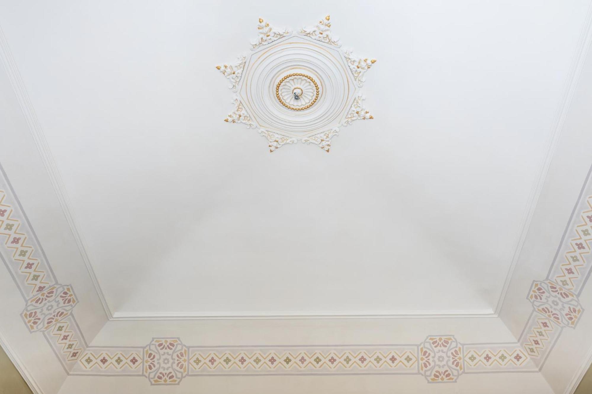 Palazzo Costarelli - Bed And Breakfast คาตาเนีย ภายนอก รูปภาพ