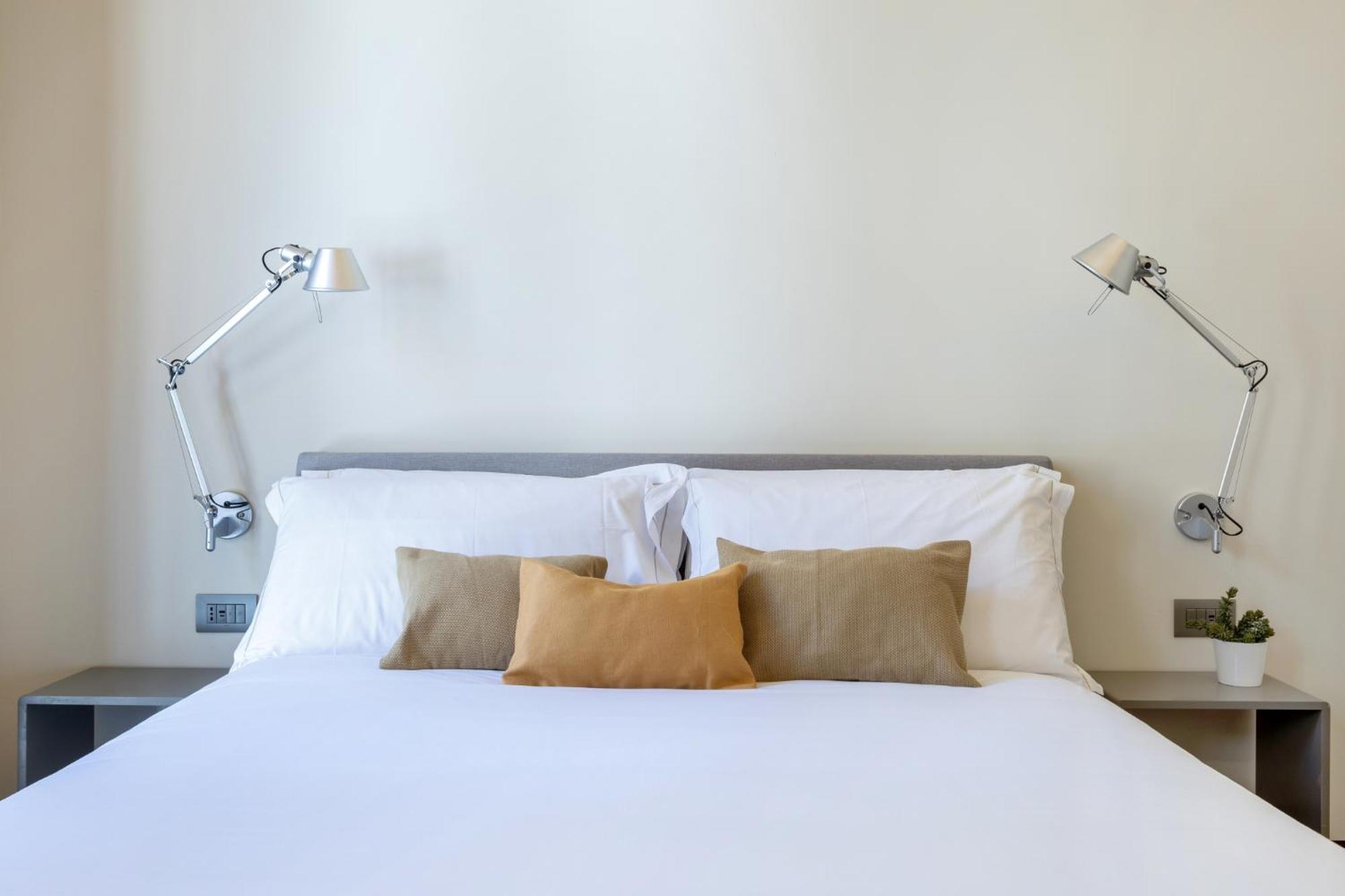 Palazzo Costarelli - Bed And Breakfast คาตาเนีย ภายนอก รูปภาพ