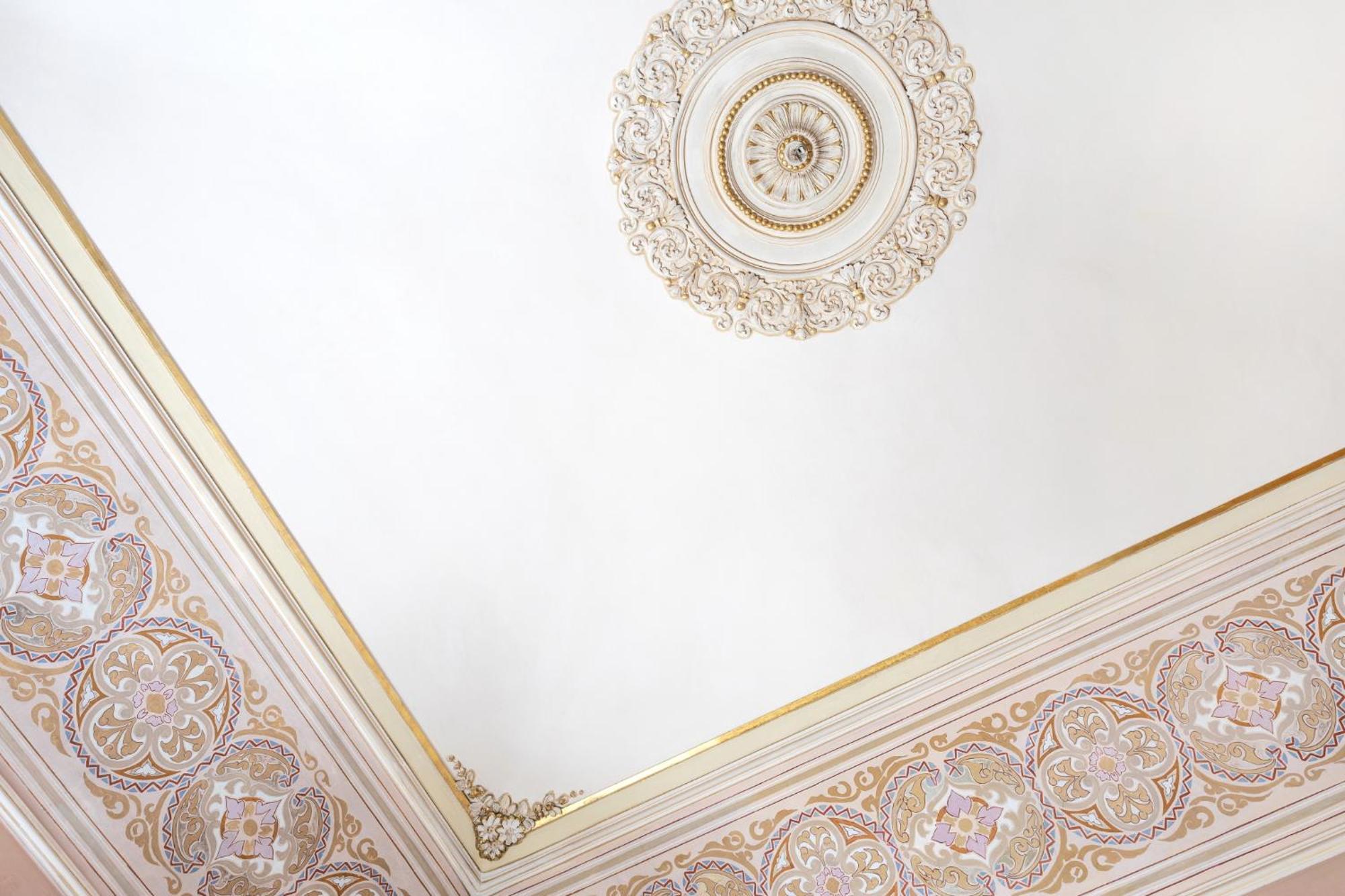 Palazzo Costarelli - Bed And Breakfast คาตาเนีย ภายนอก รูปภาพ