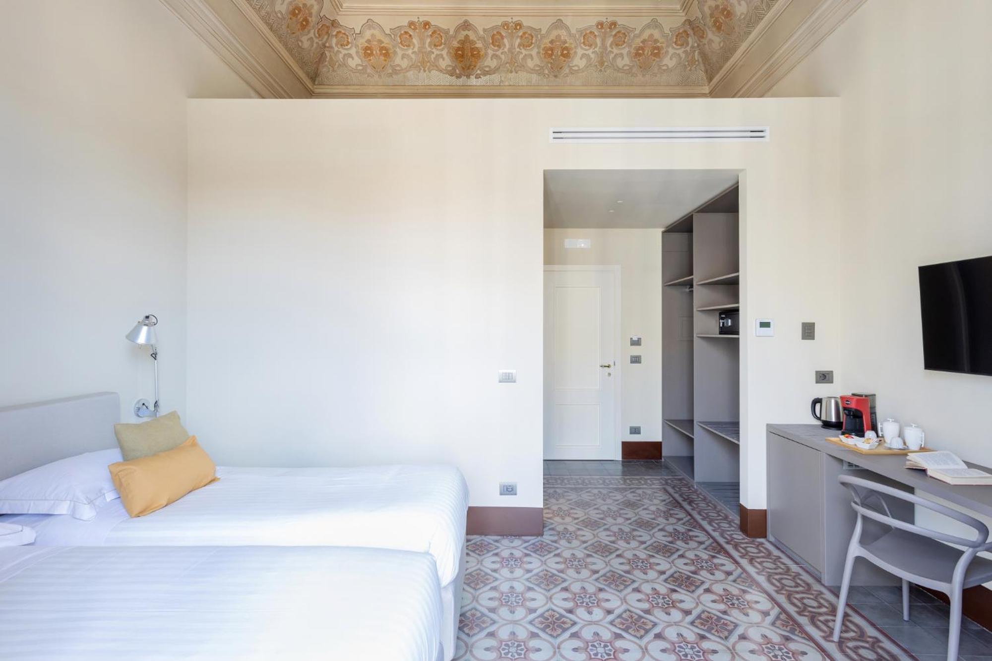 Palazzo Costarelli - Bed And Breakfast คาตาเนีย ห้อง รูปภาพ