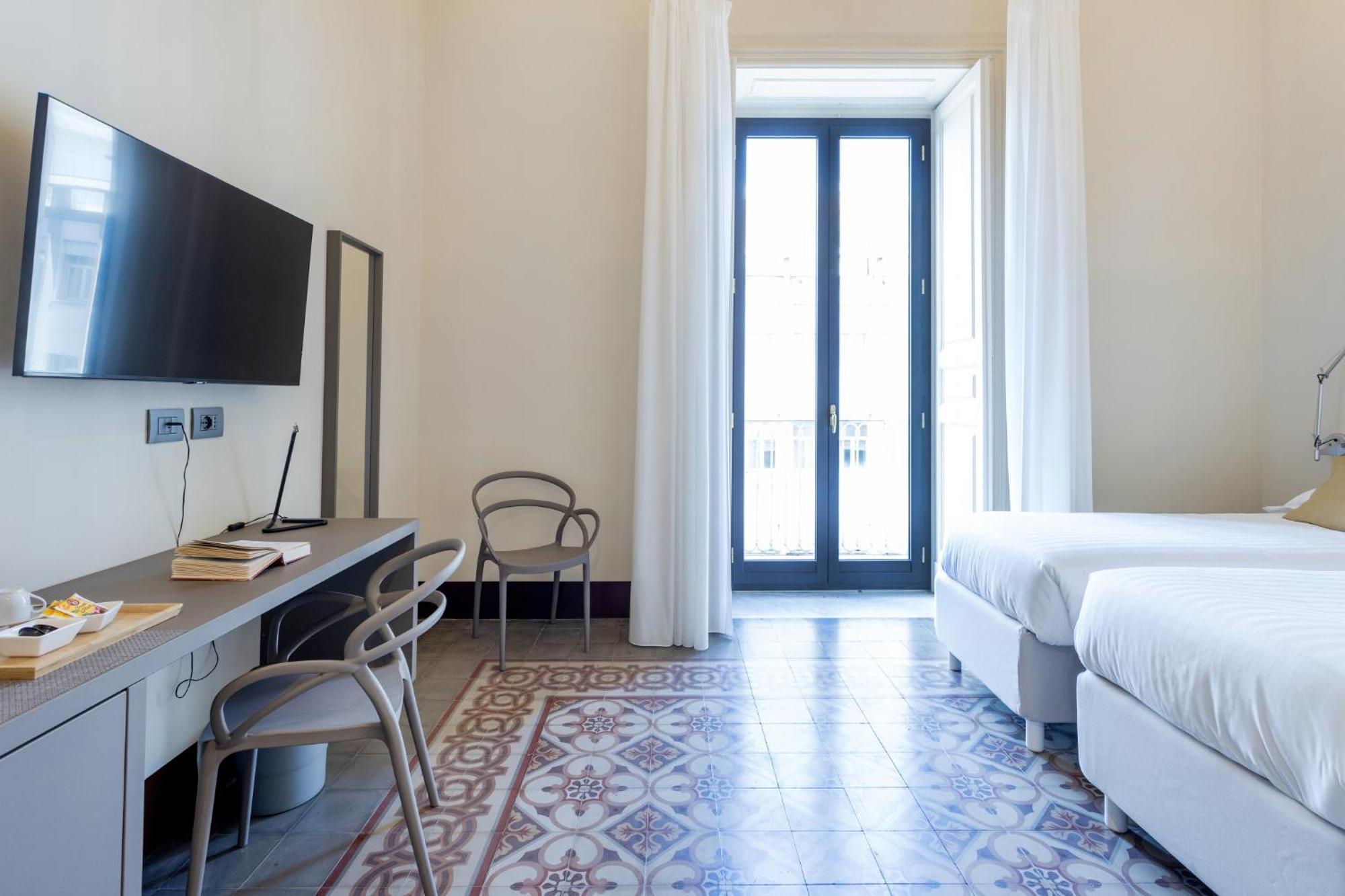 Palazzo Costarelli - Bed And Breakfast คาตาเนีย ห้อง รูปภาพ