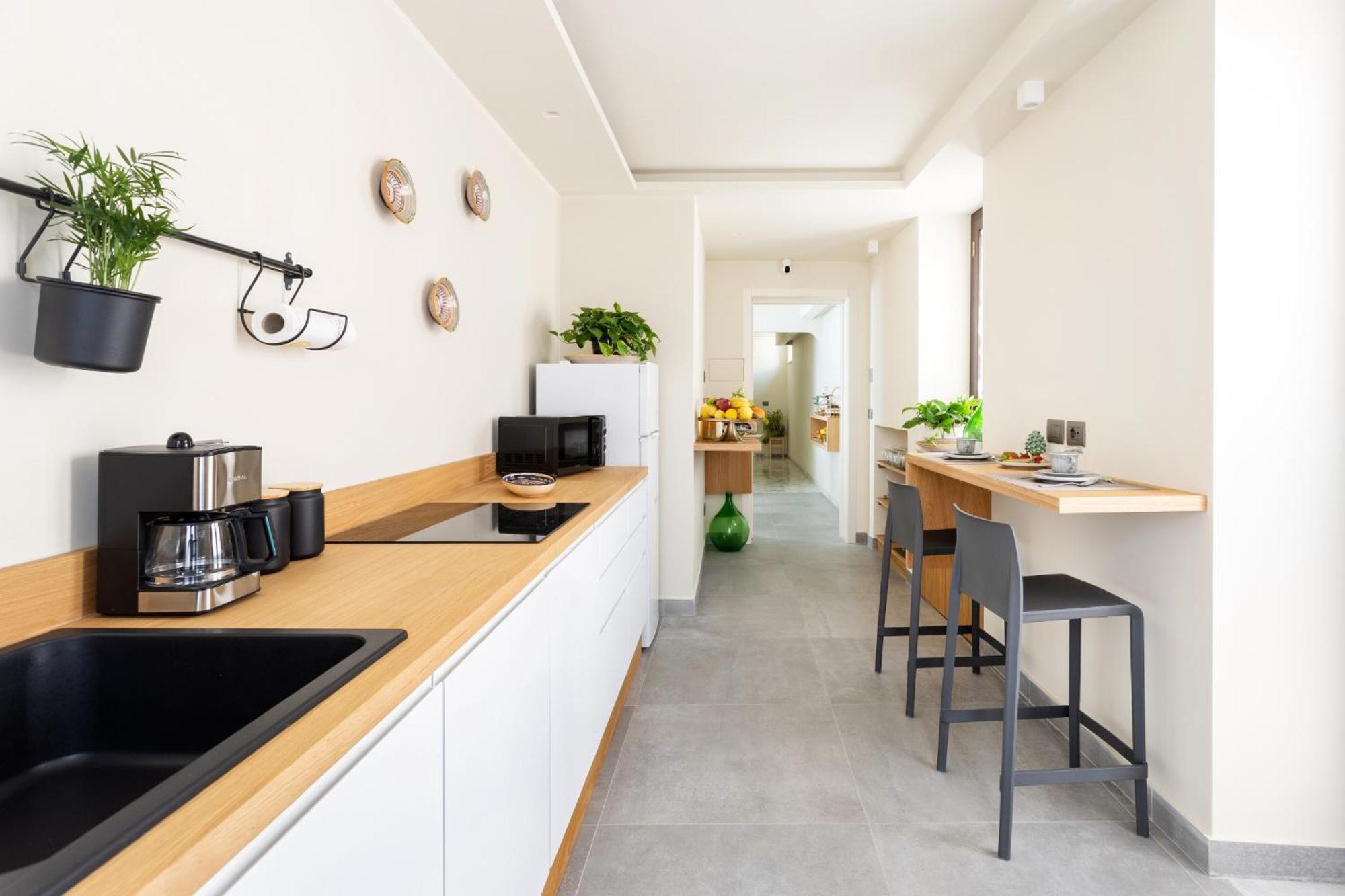 Palazzo Costarelli - Bed And Breakfast คาตาเนีย ภายนอก รูปภาพ