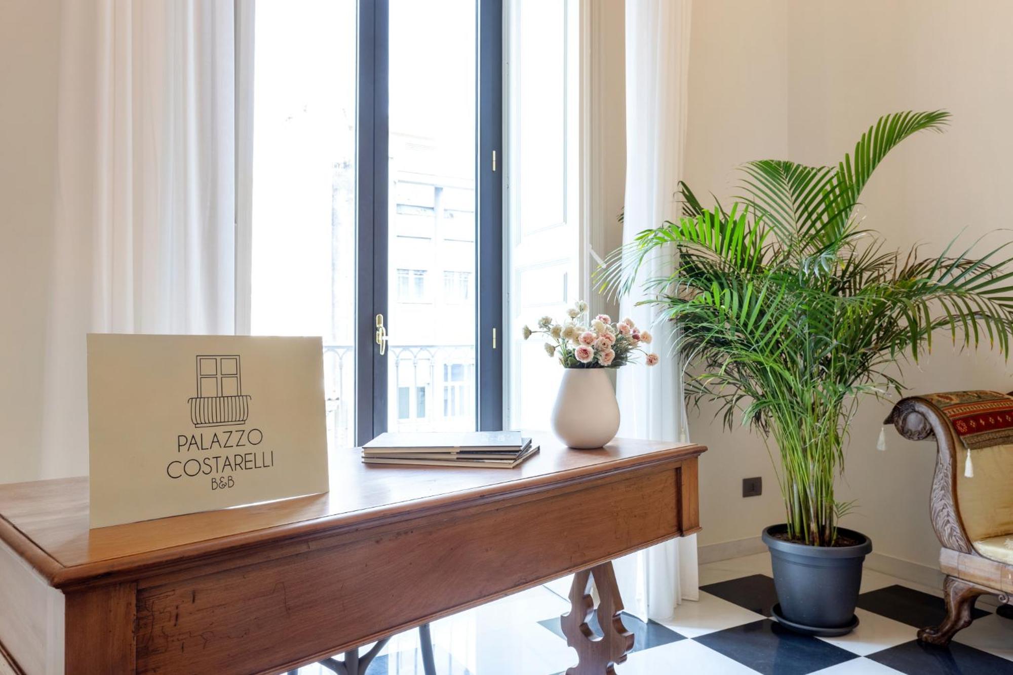 Palazzo Costarelli - Bed And Breakfast คาตาเนีย ภายนอก รูปภาพ
